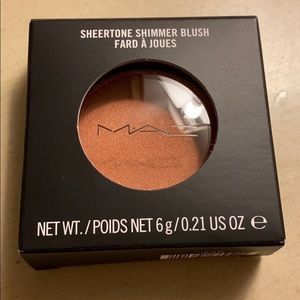 New MAC blush in color Peachtwist